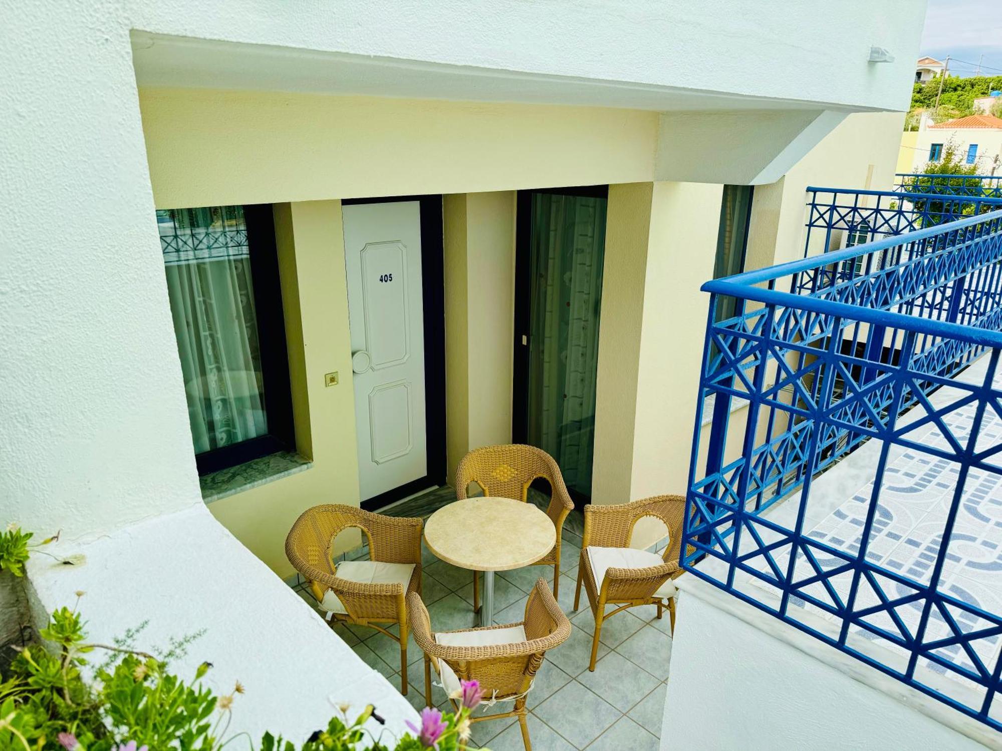 Sea Breeze Apartments Chios Monolia 외부 사진