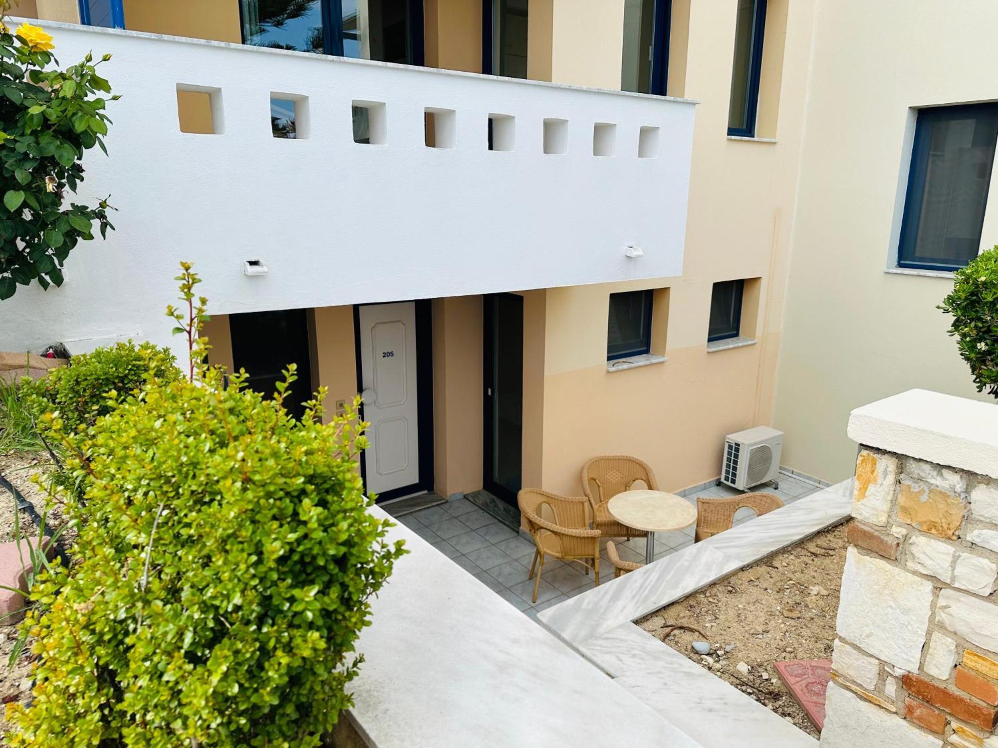 Sea Breeze Apartments Chios Monolia 외부 사진