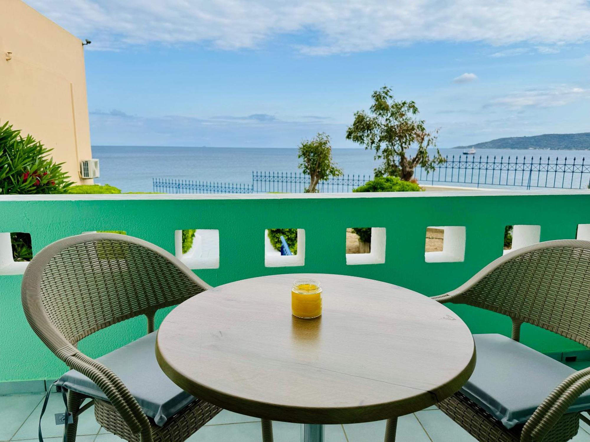Sea Breeze Apartments Chios Monolia 외부 사진